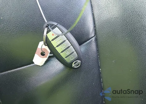 2014 Nissan Pathfinder Sl z USA, uszkodzony, nr VIN 5N1AR2MN1EC646709